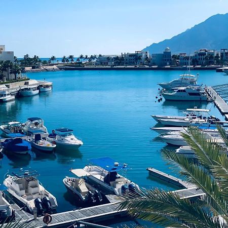 Sifa Getaway Apartment Muskat Bagian luar foto