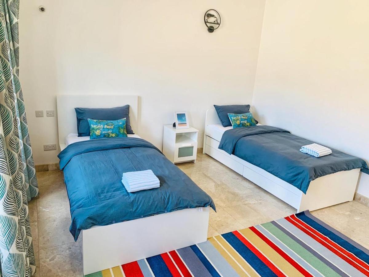 Sifa Getaway Apartment Muskat Bagian luar foto